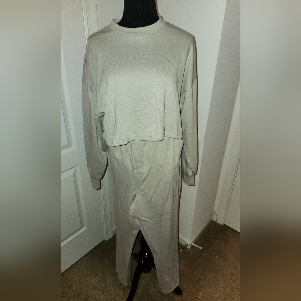 NWT!!! FASHION NOVA JOGGER SET !! - Picture 5 of 9
